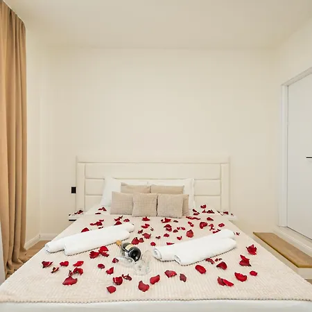 Sinfonia Lux 1205 * Sajmiste