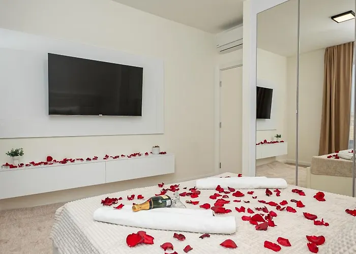 Sinfonia Lux 1205 Apartmán *